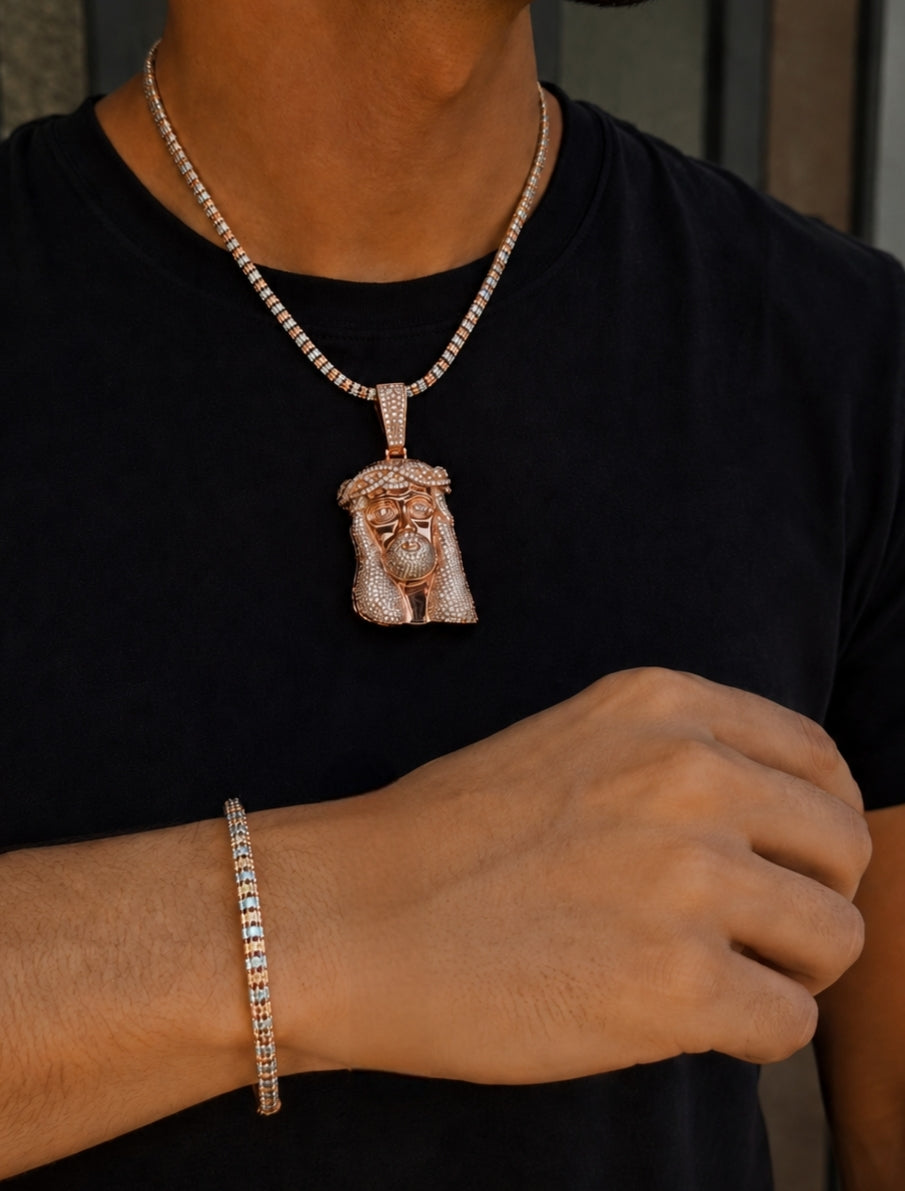 ⭐️Cadena Moon Ice Rose Gold con Medalla de Jesús + Guillo a Juego